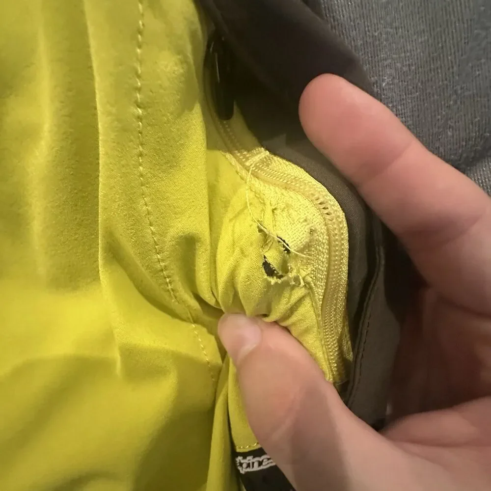 Y2K Alpinestars Board Shorts Mens 34 Colorblock Yellow Swim Trunks Striped